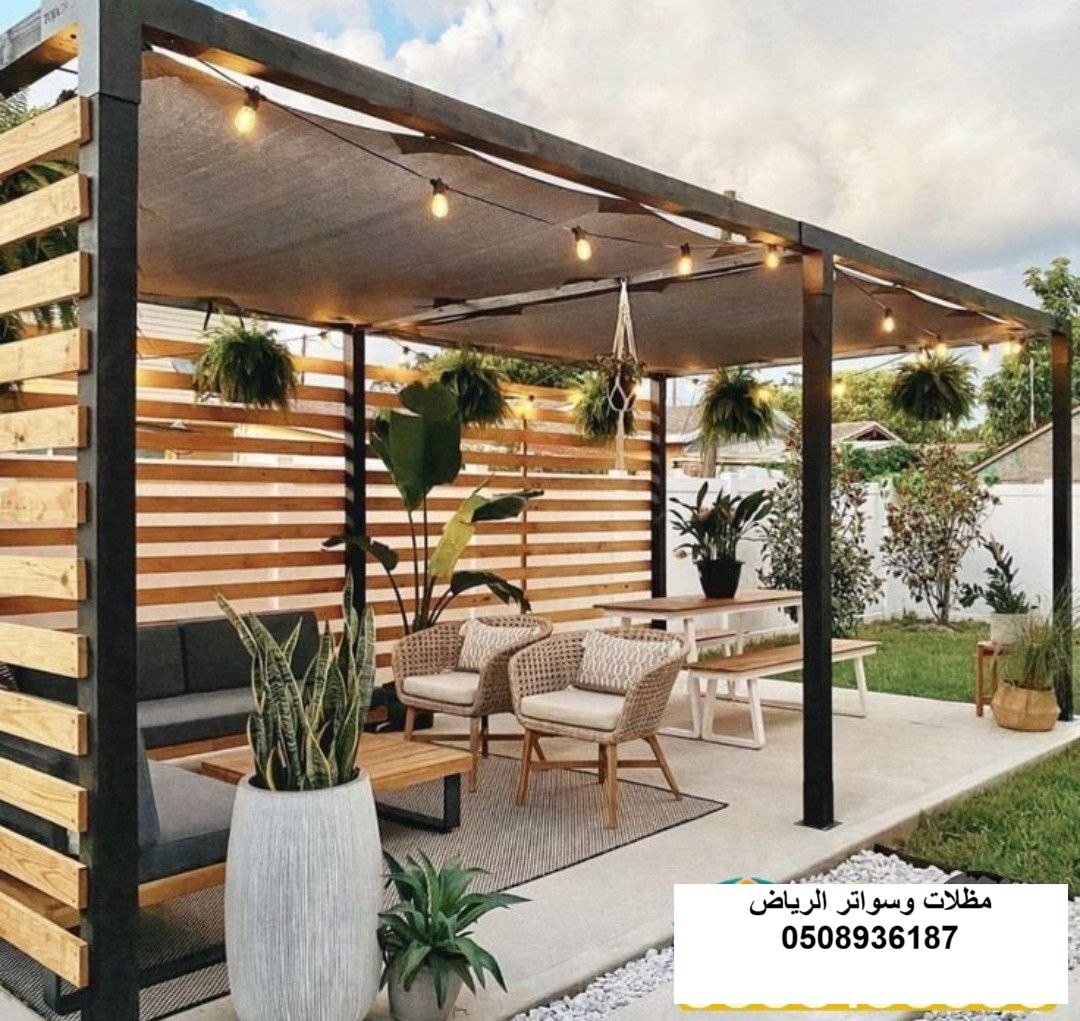 تصميم وتركيب برجولات حديد خشب وسقف لكسان لجلسات الحدائق وأسطح الفلل المودرن بحي الملقا في الرياض